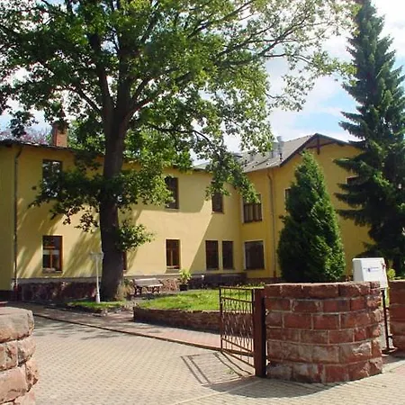Jugendherberge Tambach-Dietharz Habitación en casa particular